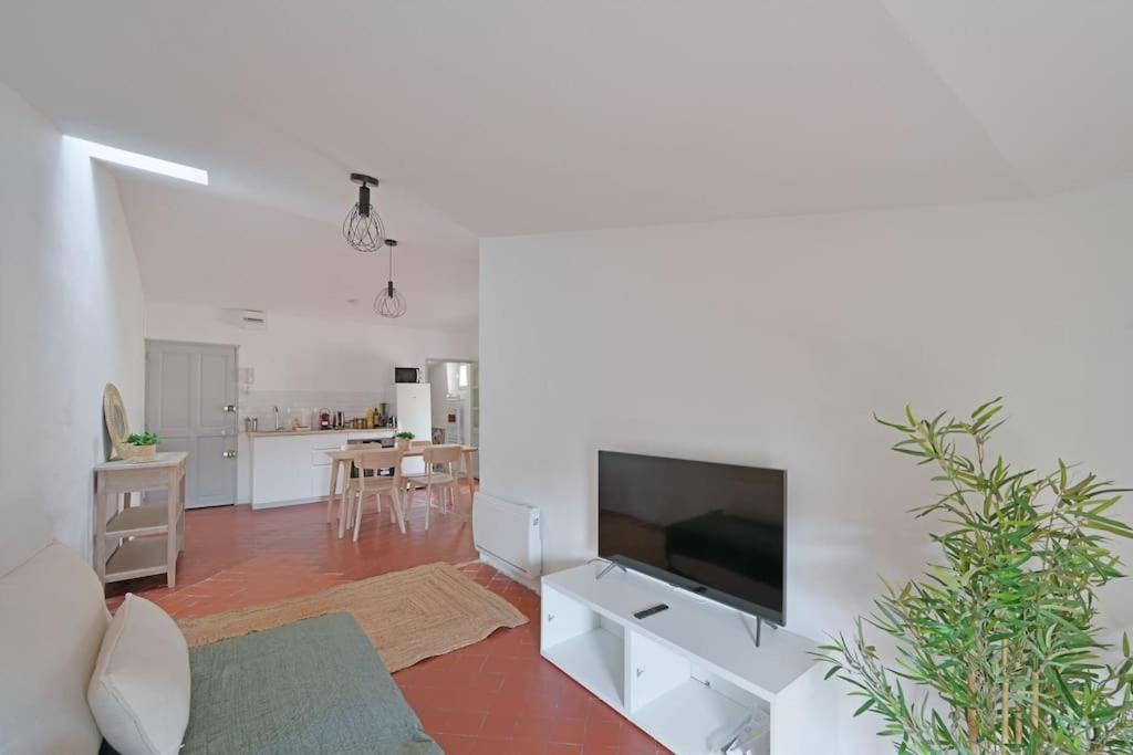 Apartament Brugnotte - Wi-Fi - Proche Theatres Awinion Zewnętrze zdjęcie